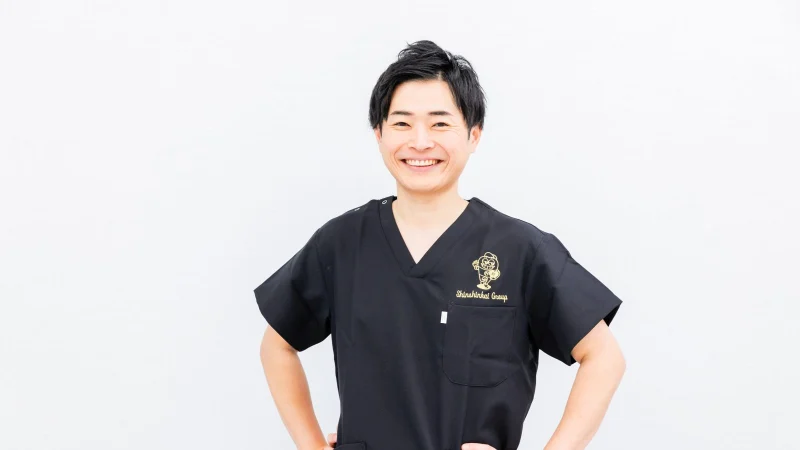 新宿I’S歯科・矯正歯科の冨田和志先生