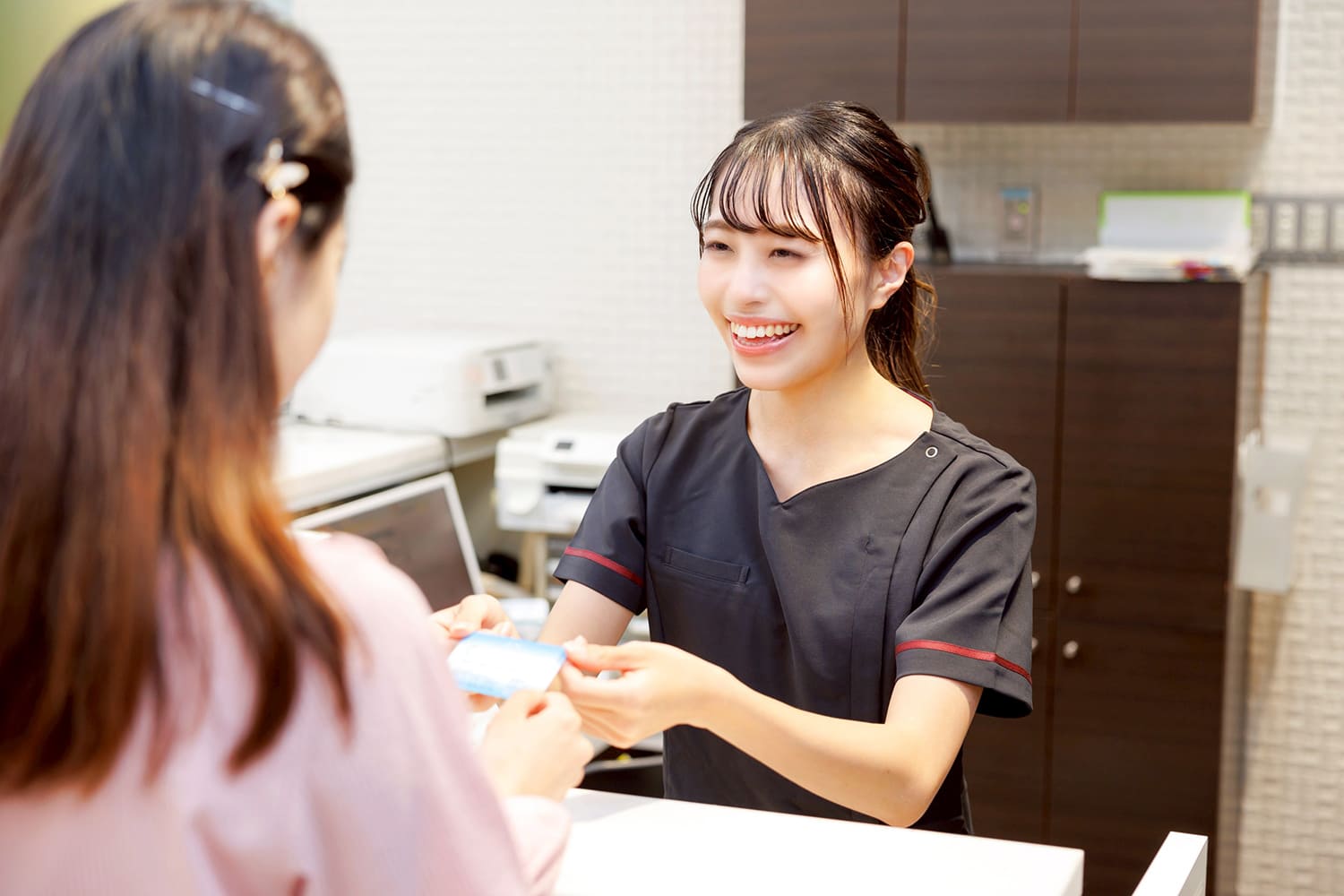 歯科助手・受付の教育制度とキャリアプラン
